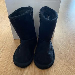 Soda Toddler zip up black boots